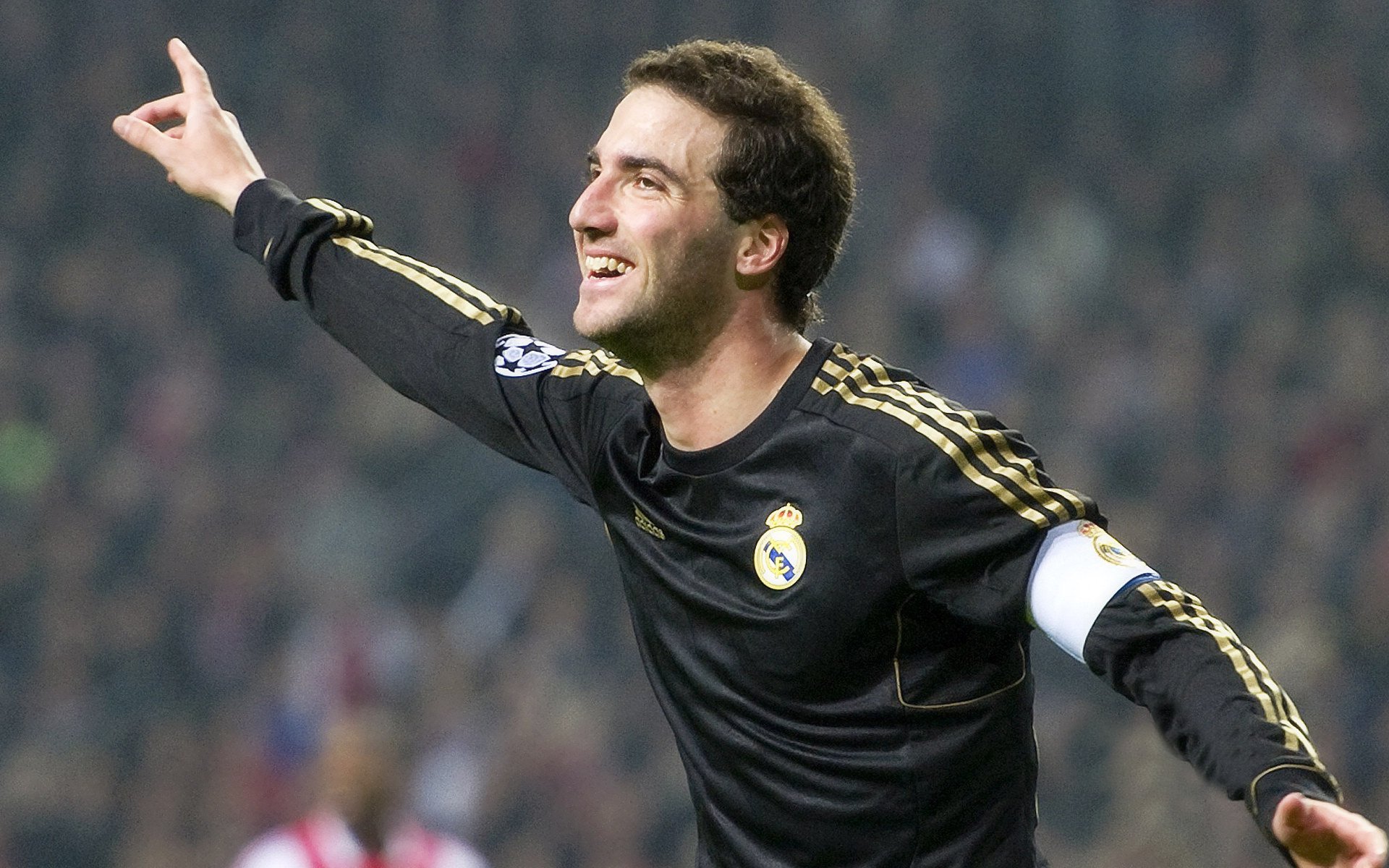 世界排名争夺战之夜,乔治惊艳四座